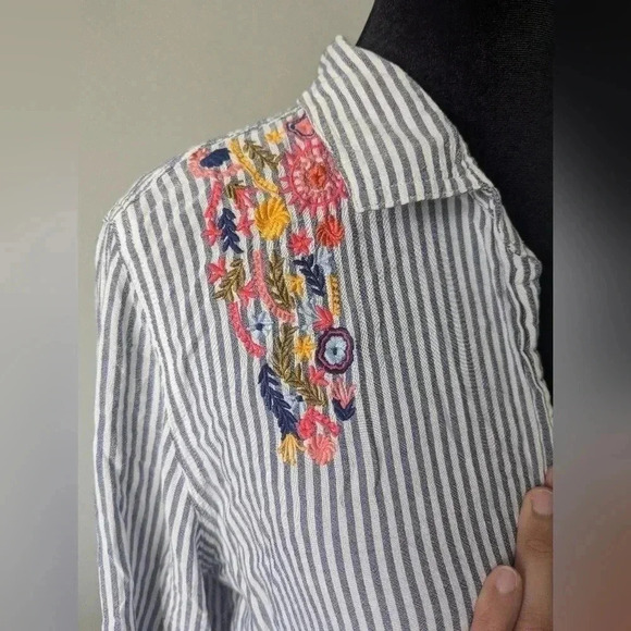 Velvet Heart Gray and White Stripe Long Sleeve Button Down with Embroidered Deta - Picture 2 of 11